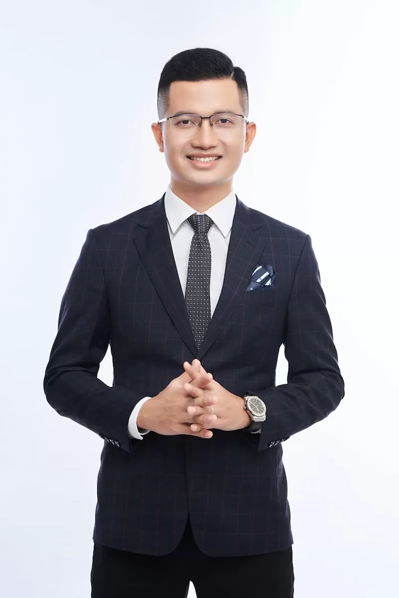 Tiểu sử của CEO Captain - Nhà lãnh đạo Gemwin